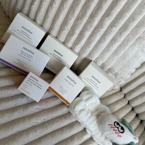 INNISFREE SAMPLE PACK LOT